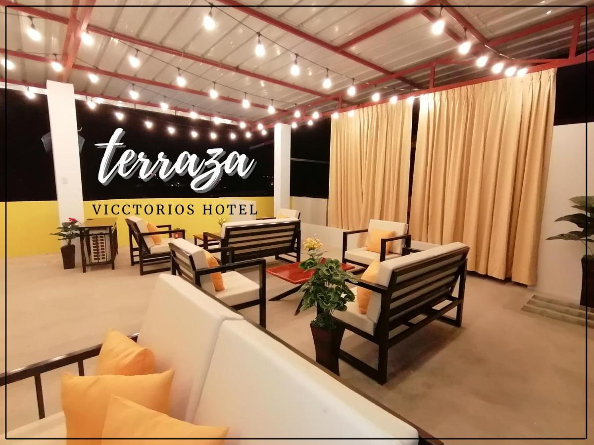 Victtorios Hotel Satipo エクステリア 写真