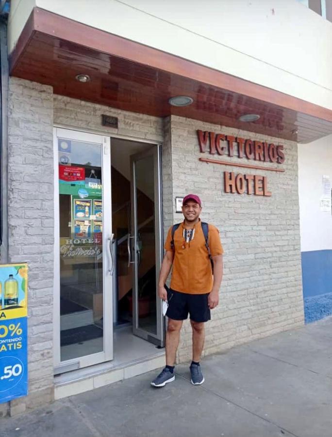 Victtorios Hotel Satipo エクステリア 写真
